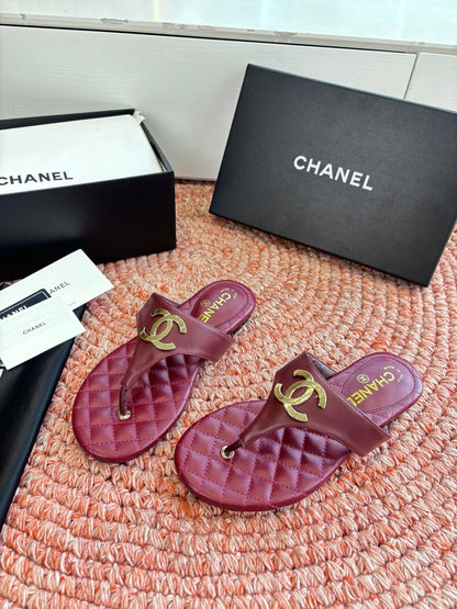 CC 26s Thong Sandals Burgundy Sheepskin 648257