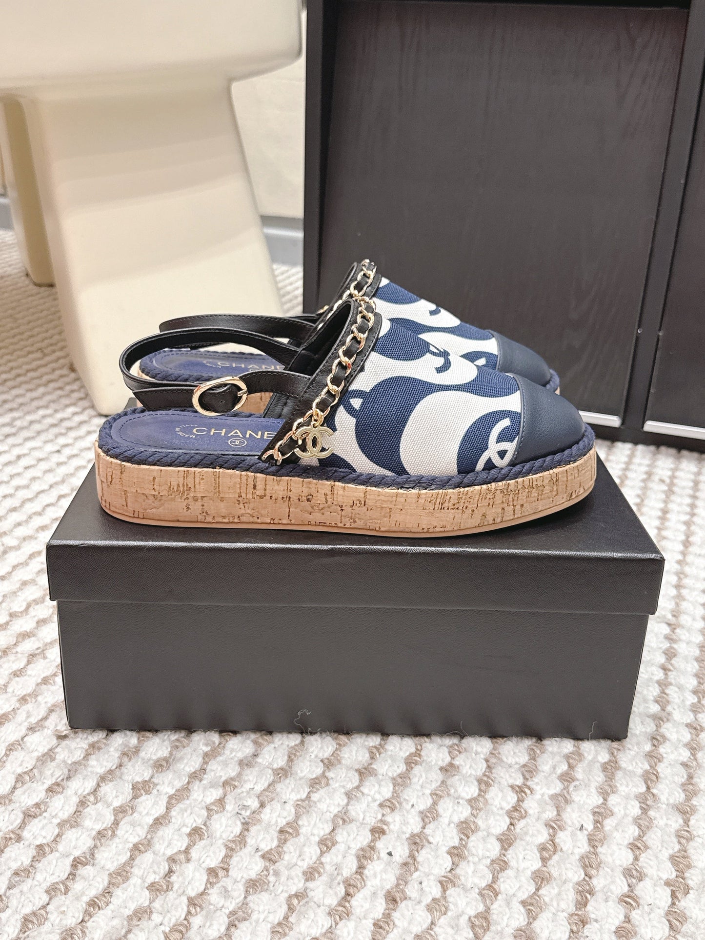 CC 26s Rope-Soled Sandals Navy Blue White Canvas Leather 652563