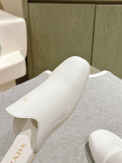 PRA 2026S Flats Mule White Patent Leather 657683