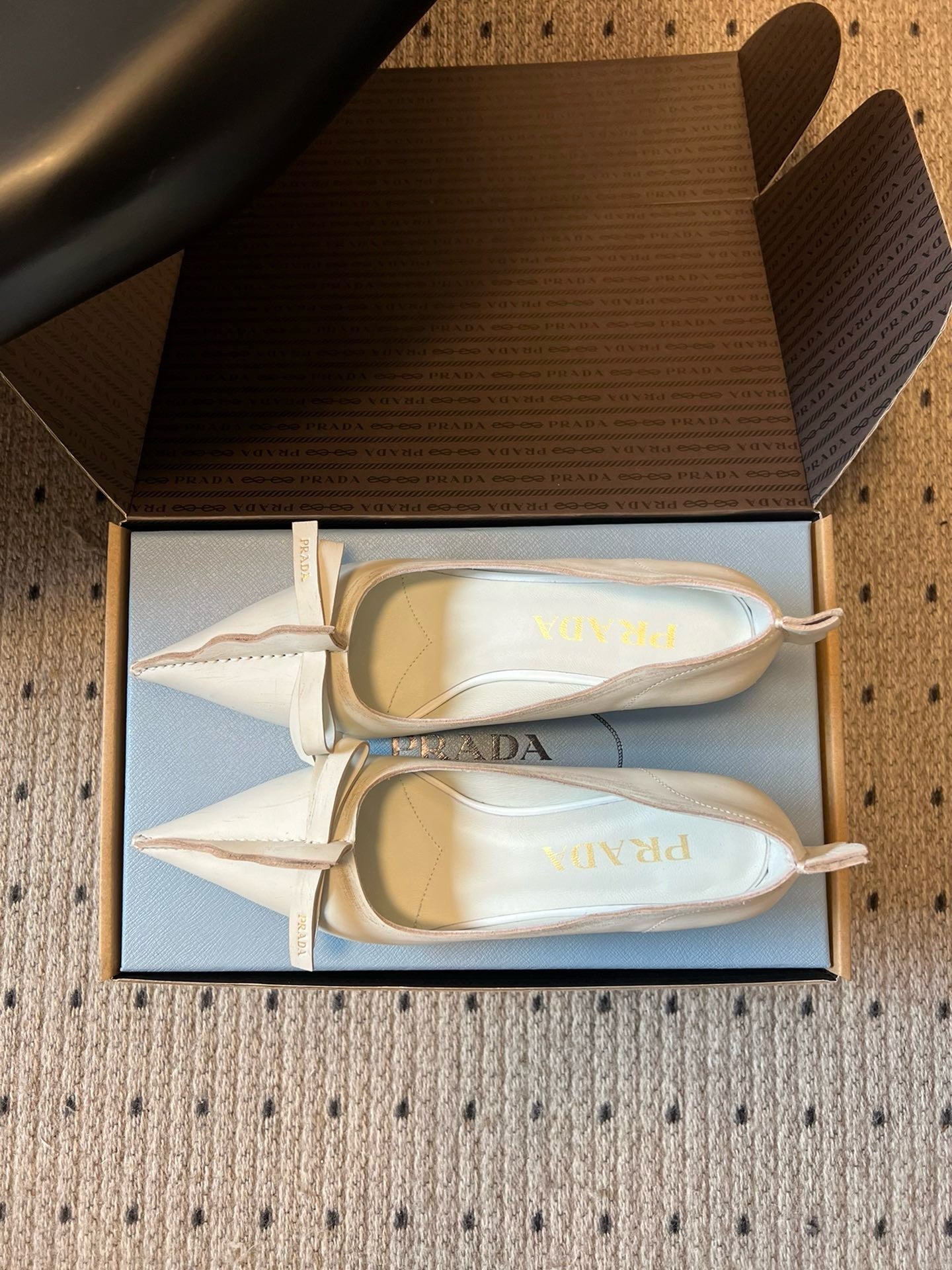 Prada 2026 Pointed-Toe High Heels 55mm Bow Cowhide 787484