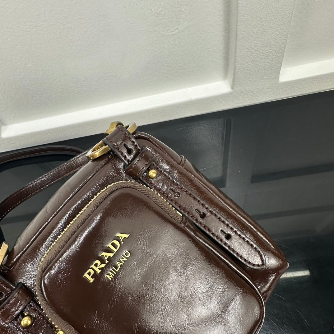 Prada 2026 Dangle Mini Handbag 14.5cm Patent Calfskin