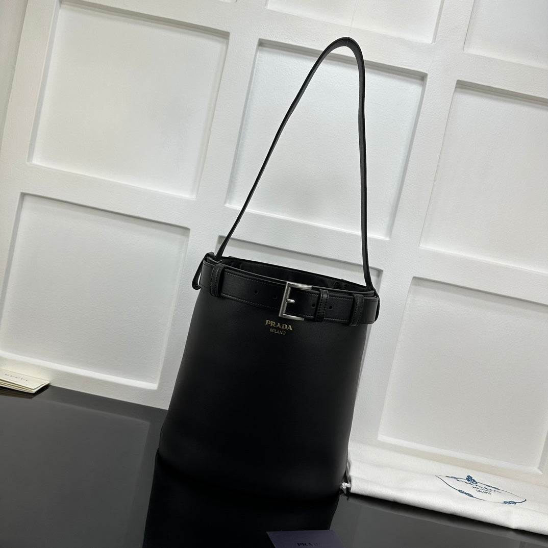 Prada 2026 Medium Bucket Bag 29cm Calfskin