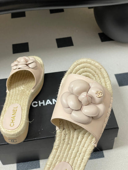 CC 26s Camellia Slippers Beige Rope Smooth Leather 649400