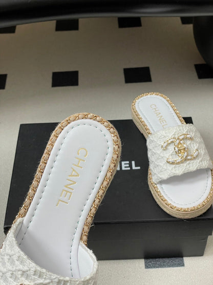 CC 26s Flat Slippers White Gold Fabric Sheepskin 649486