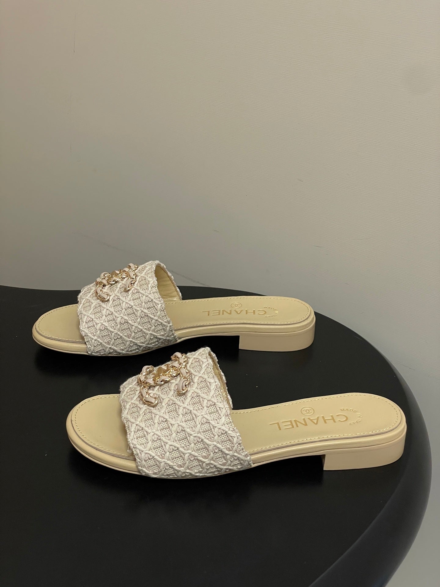 CC 26s Flat Slippers Beige Fabric Sheepskin 649490