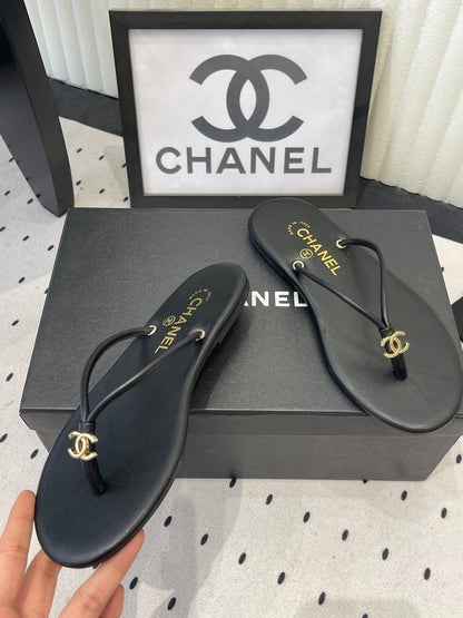 Chanel 2026 Thong Sandal Black Sheepskin 720044